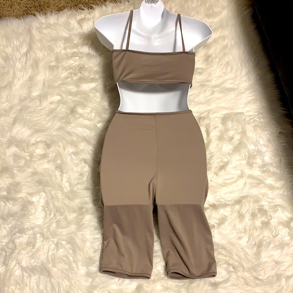 Bermuda Catsuit 🤎 - Picture 7 of 9